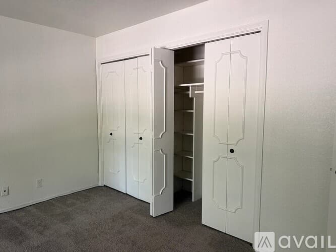 Arlington House: 1704 Scenic Drive
