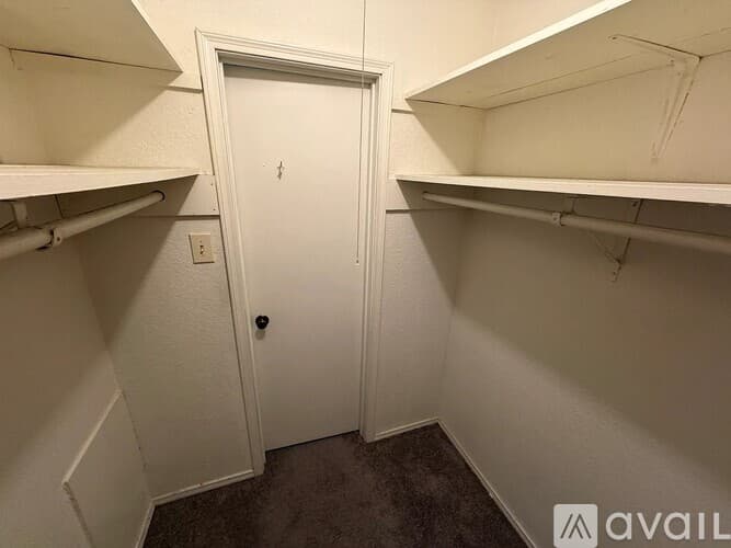 Arlington House: 1704 Scenic Drive
