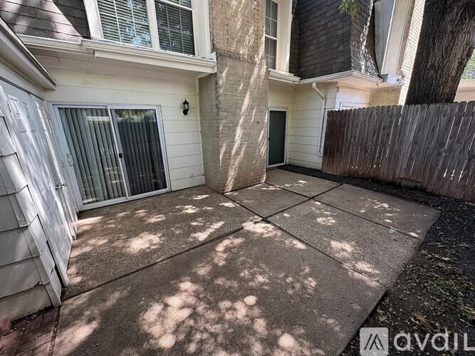 Arlington House: 1704 Scenic Drive