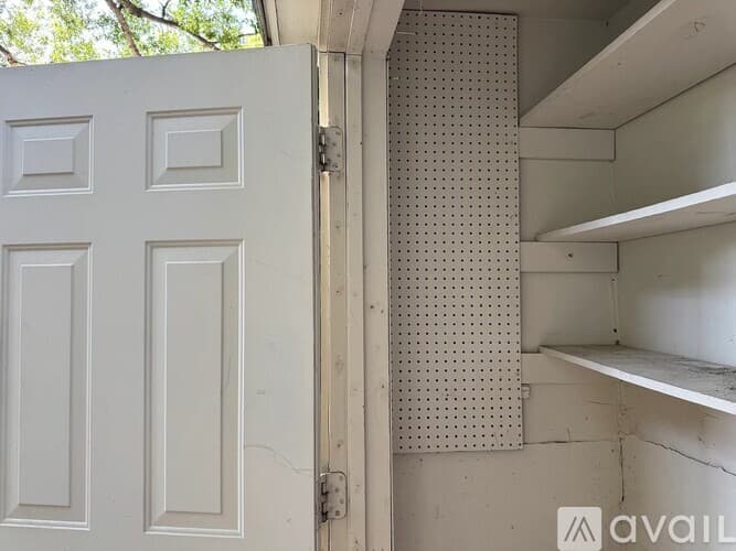 Arlington House: 1704 Scenic Drive