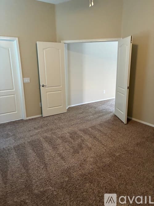 Surprise House: 18113 W Buena Vista Dr