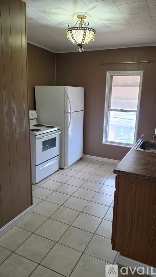 Youngwood Apartment: 21 South 3rd Street