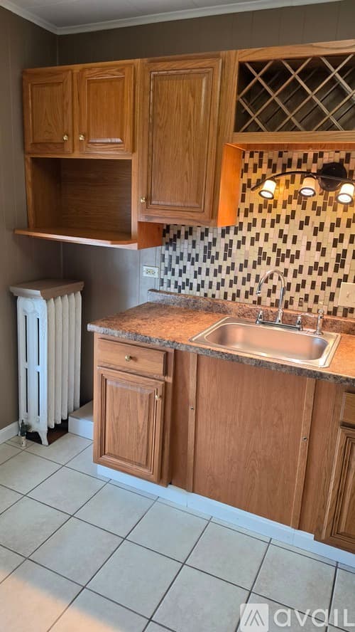Youngwood Apartment: 21 South 3rd Street