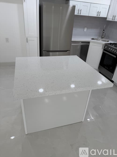 Surfside Apartment: 9064 Collins Ave