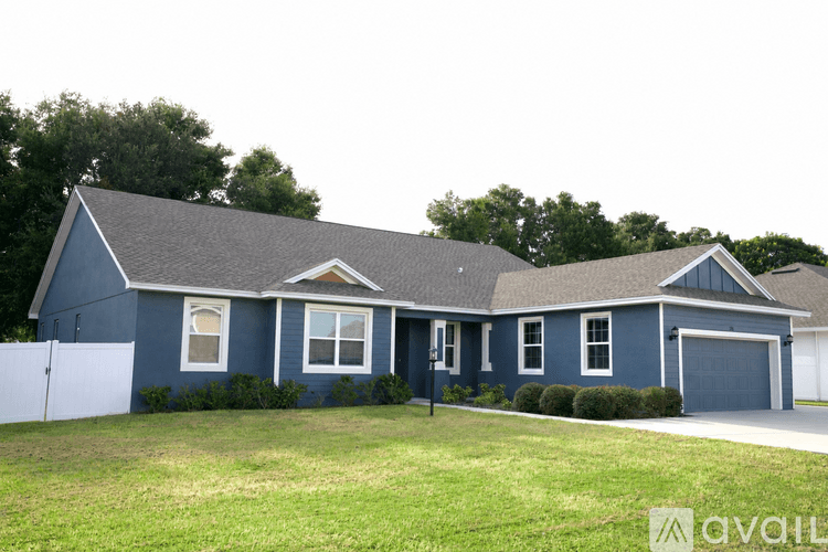 Lakeland House: 5311 Dismuke Dr