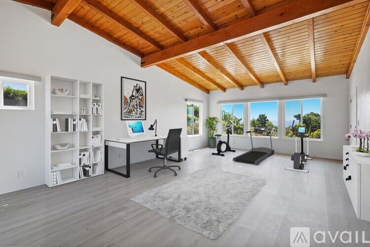 Malibu Apartment: 31259 Bailard Rd