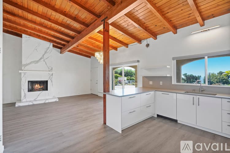 Malibu Apartment: 31259 Bailard Rd