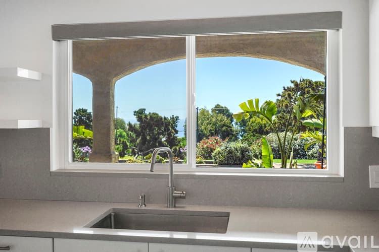 Malibu Apartment: 31259 Bailard Rd