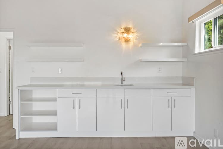 Malibu Apartment: 31259 Bailard Rd
