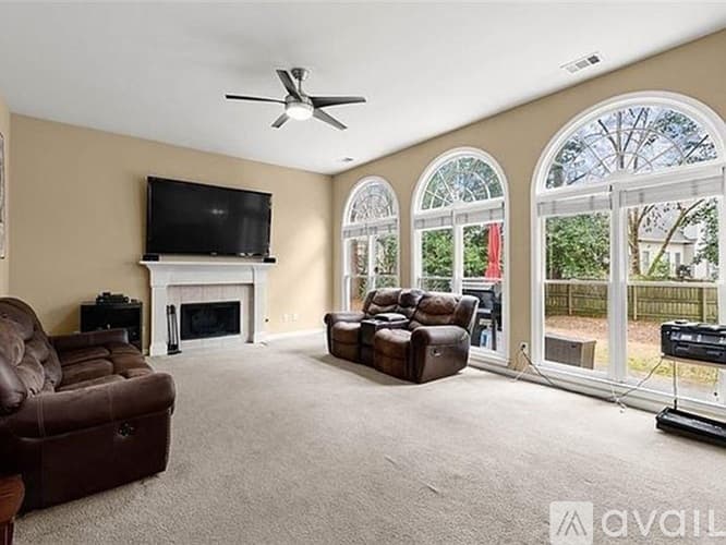Marietta House: 2208 Snug Harbor Northeast