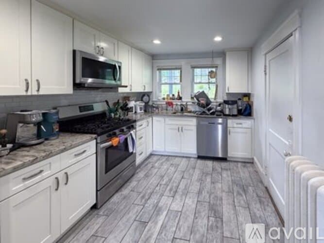 Boston Apartment: 51 Leamington Rd