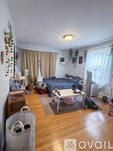 Boston Apartment: 51 Leamington Rd