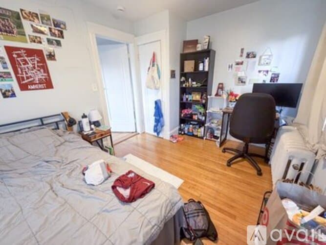 Boston Apartment: 51 Leamington Rd