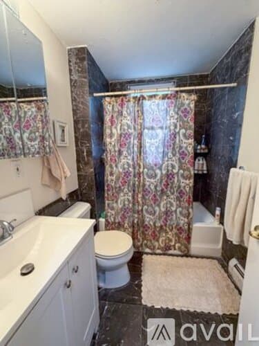 Boston Apartment: 143 Hillside St