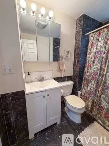 Boston Apartment: 143 Hillside St