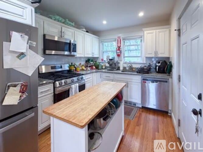 Boston Apartment: 51 Leamington Rd
