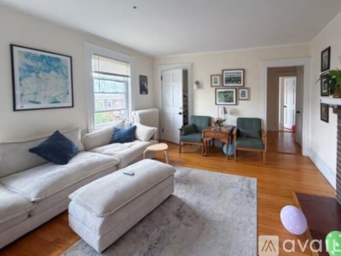 Boston Apartment: 51 Leamington Rd