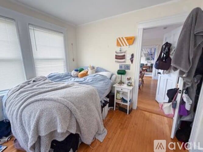 Boston Apartment: 51 Leamington Rd