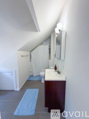Boston Apartment: 51 Leamington Rd