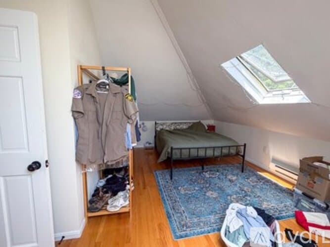 Boston Apartment: 51 Leamington Rd
