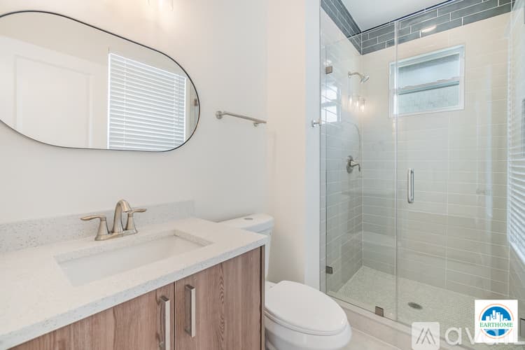 Tampa House: 2702 N Morgan St