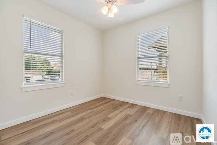 Tampa House: 2702 N Morgan St