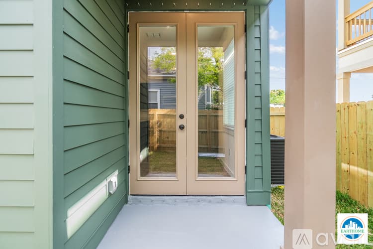 Tampa House: 2702 N Morgan St