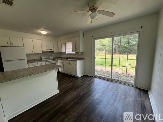 Statesboro House: 2293 Burkhalter Rd
