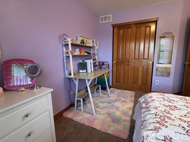 Lewis Center House: 8895 Emerald Hill Dr