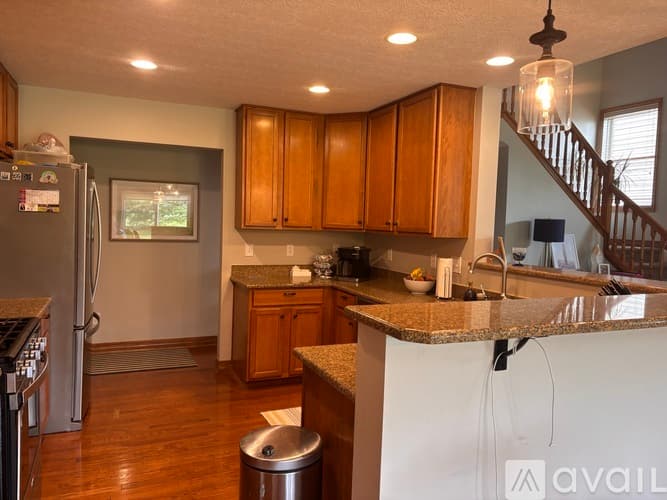 Lewis Center House: 8895 Emerald Hill Dr