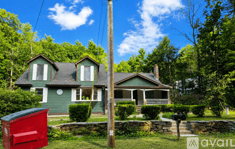 Winchendon Apartment: 202 Alger St