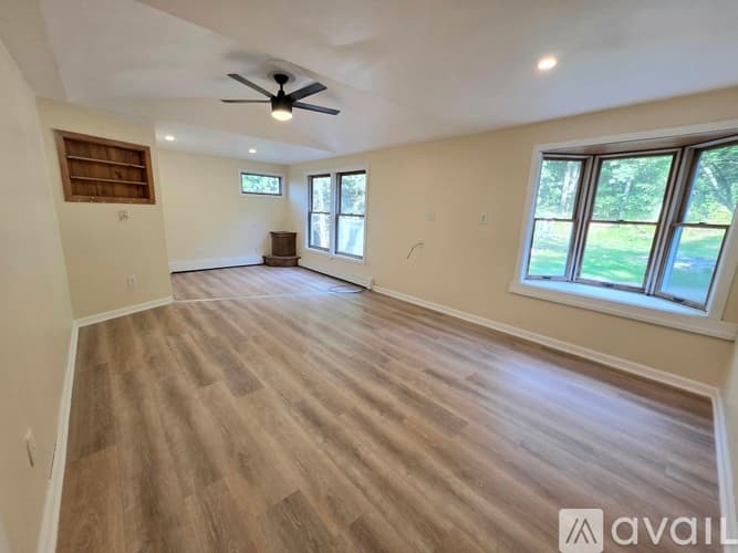 Winchendon Apartment: 202 Alger St