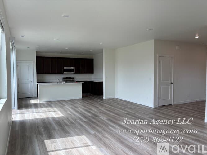 Bonney Lake House: 17110 126th St Ct E