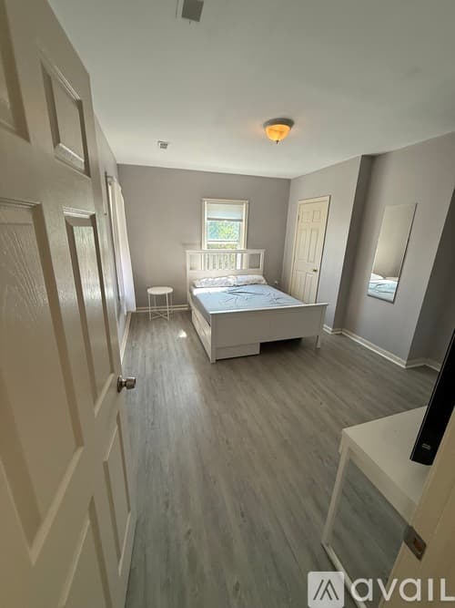 Philadelphia Apartment: 611 North 32nd Street