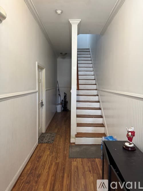 Philadelphia Apartment: 611 North 32nd Street