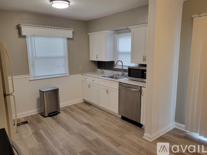 Richfield House: 7332 2nd Ave S