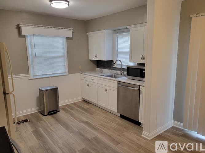 Richfield House: 7332 2nd Ave S