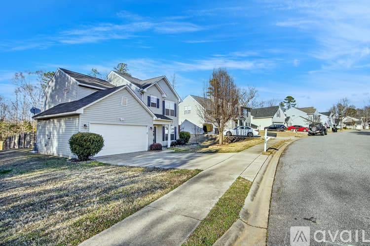 Simpsonville House: 108 Garfield Ln