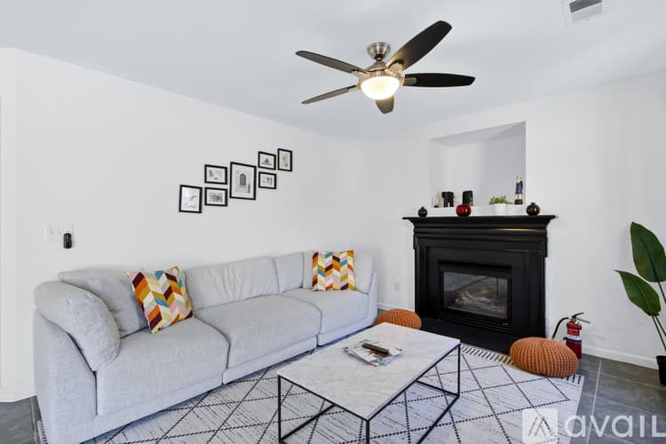 Simpsonville House: 108 Garfield Ln