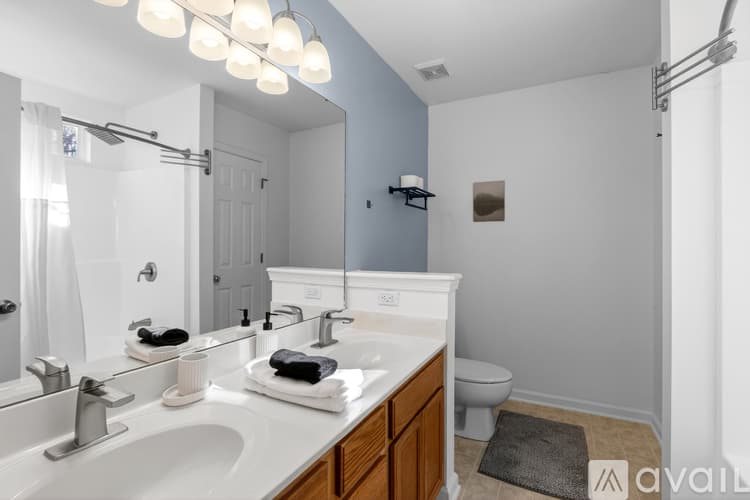 Simpsonville House: 108 Garfield Ln