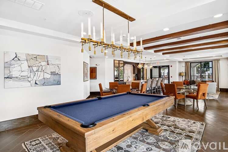 Tampa Townhome: 5704 Baywater Dr