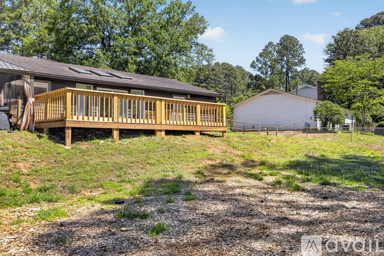 Spartanburg House: 107 Elderberry Dr