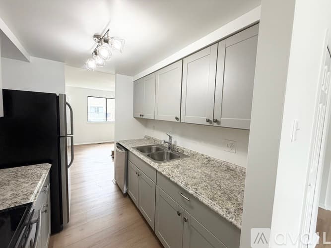 Columbia House: 7038 Knighthood Lane