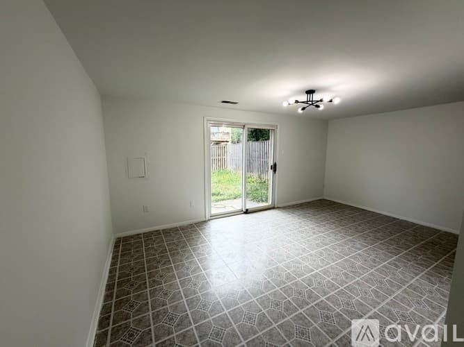 Columbia House: 7038 Knighthood Lane