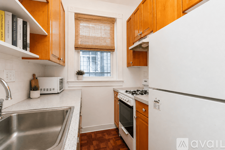 Boston Apartment: 61 Quint Avenue