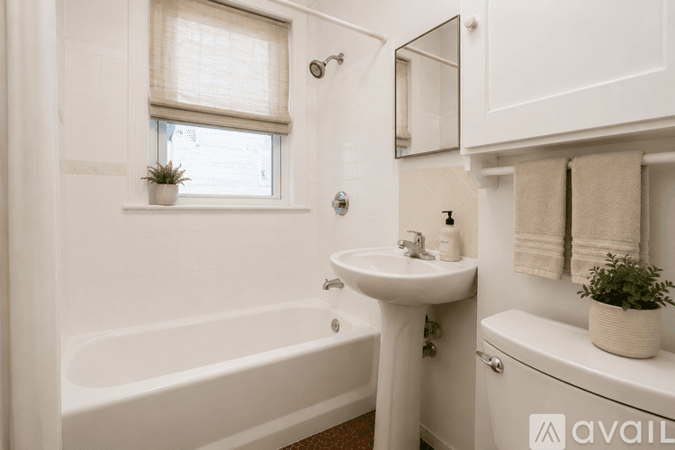 Boston Apartment: 61 Quint Avenue