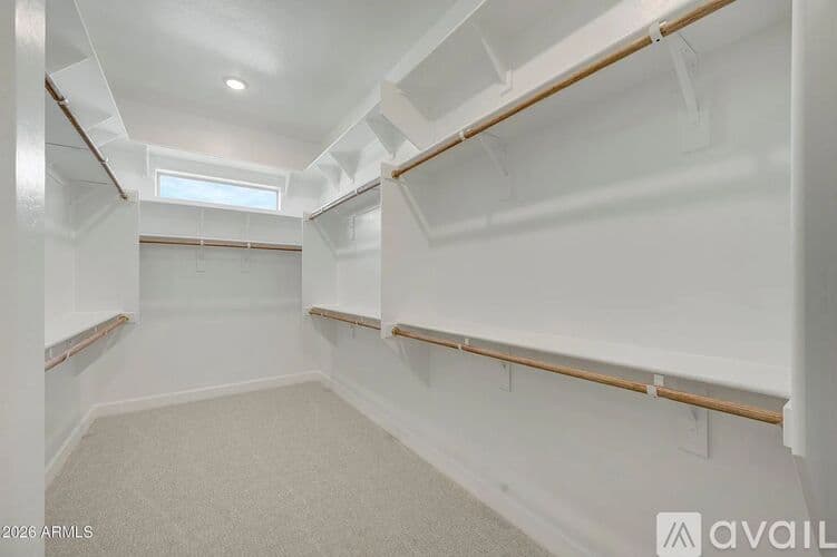 Maricopa County House: 6823 N 190th Dr