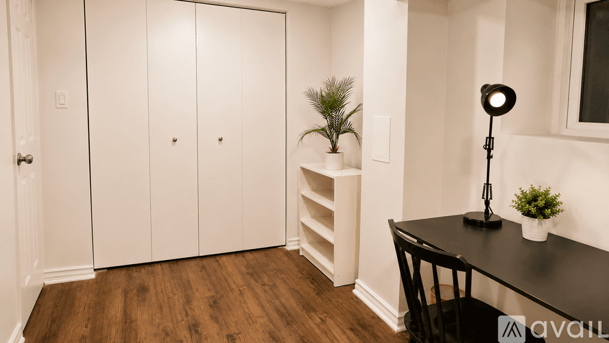 Chicago House: FURNISHED 8202 S Muskegon Av 2 Bd 1 Ba Basement