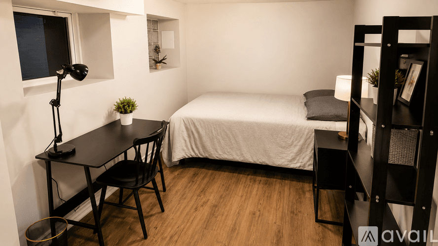 Chicago House: FURNISHED 8202 S Muskegon Av 2 Bd 1 Ba Basement