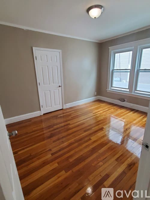 Providence Apartment: 15 Pembroke Avenue